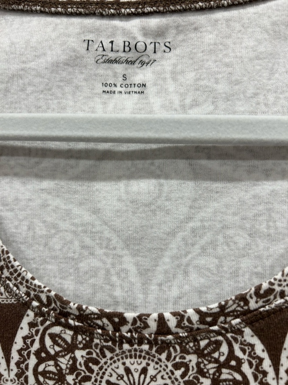 Talbots Sporty Brown and White All Cotton Tee Shirt Size Small. - Picture 3 of 4